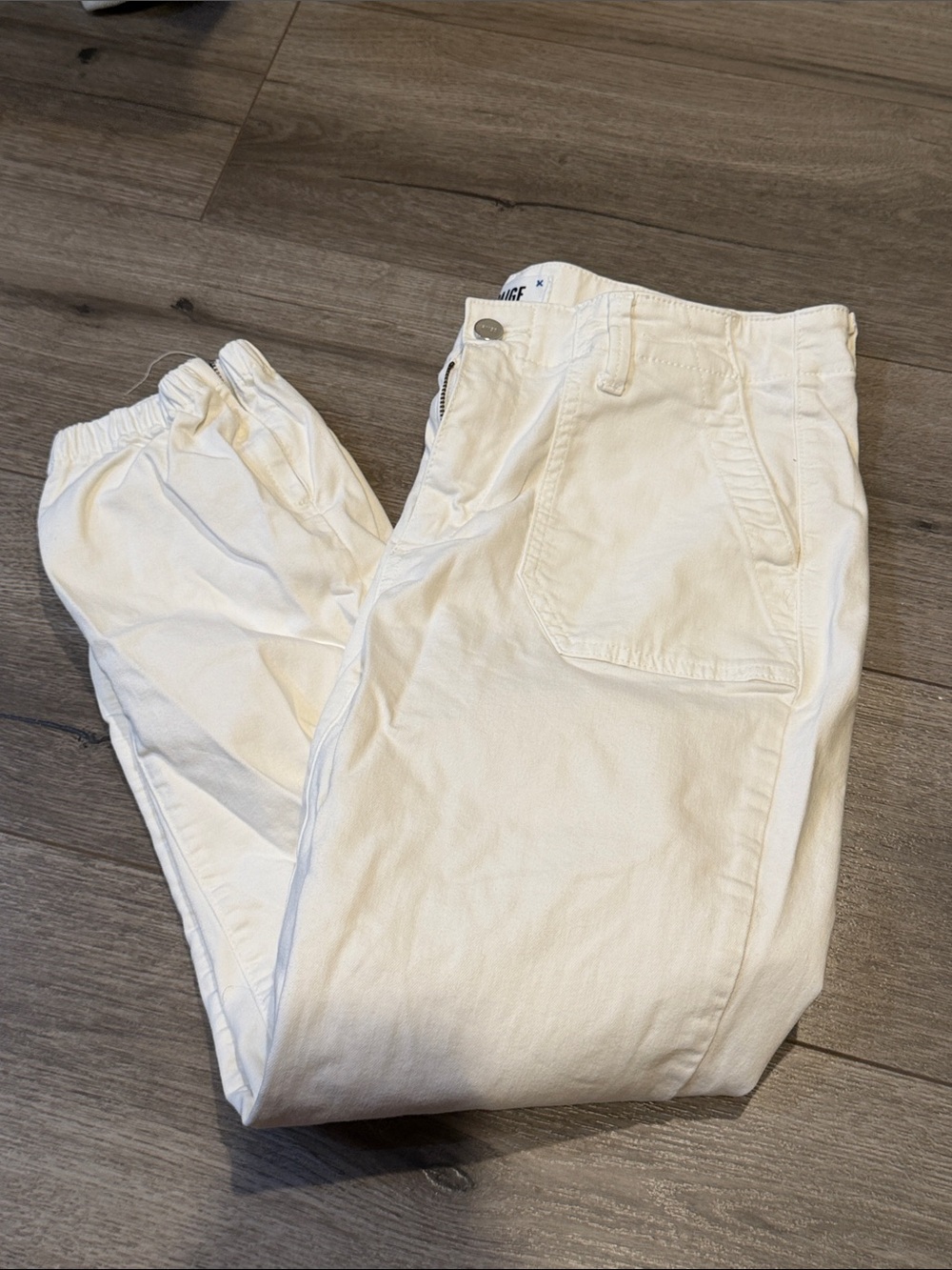 PAIGE Women White Cargo Zip Ankle 30